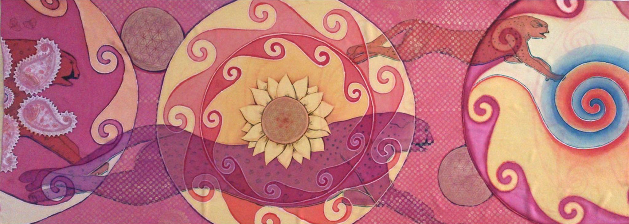 Gepard Queen, Shoulder silk, 70 × 180 cm