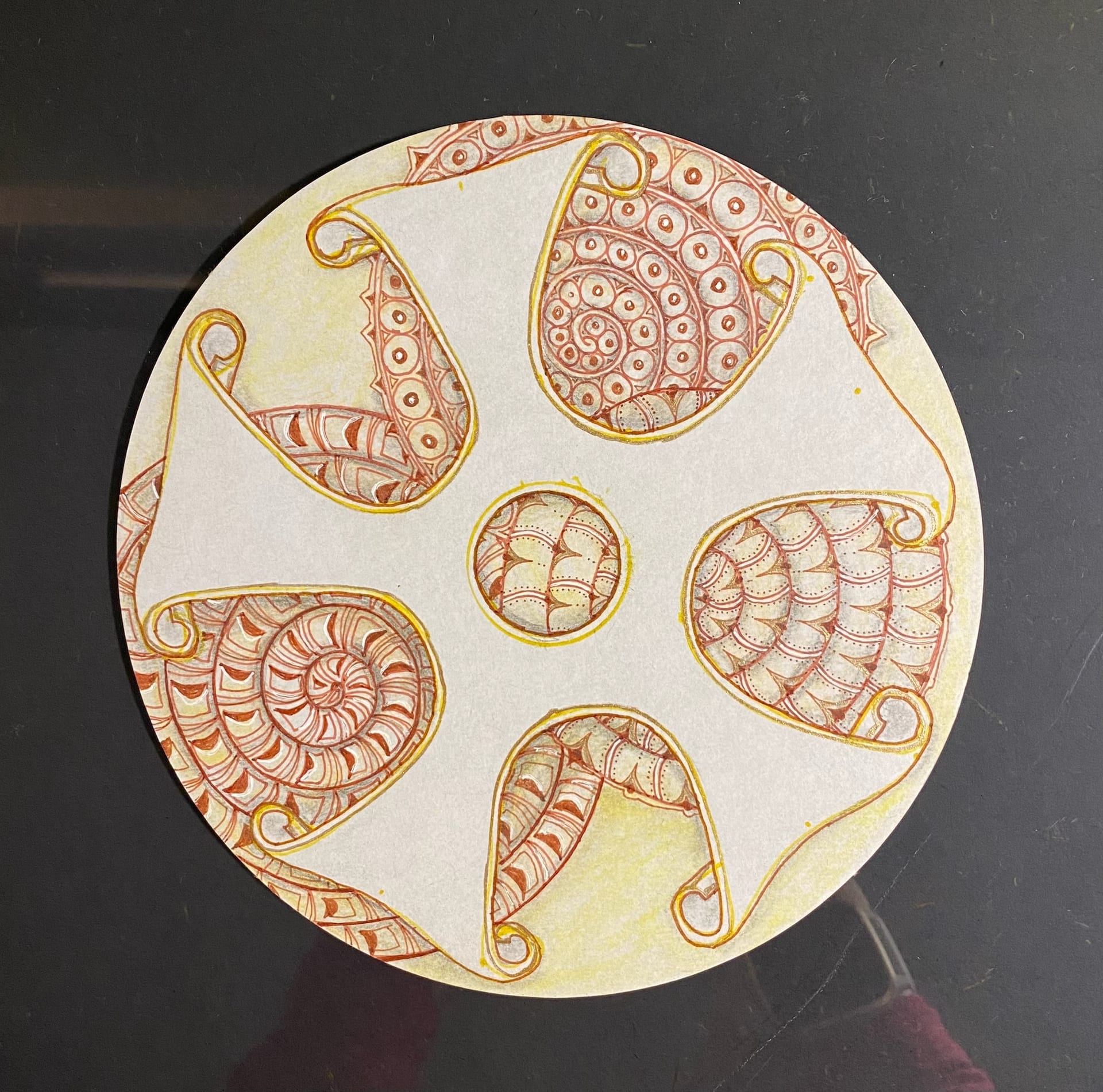 Hasli Huggin, Cardboard, 19.5 cm